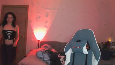 Yami online show from January 7, 8:42 pm