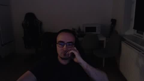 YamilLamal online show from November 20, 9:45 pm