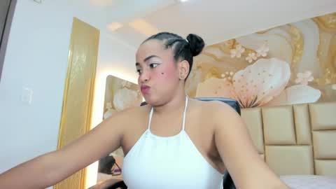 Naomi online show from December 21, 8:26 pm