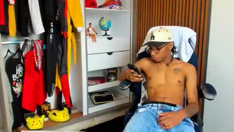 yandi_hot online show from February 5, 1:47 pm