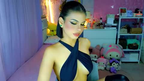 YANG AUDREY LONE online show from February 27, 12:14 am