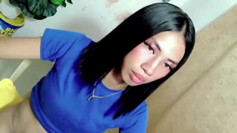 yannafucks online show from November 29, 5:31 pm