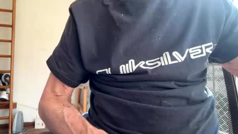 yannisv online show from July 15, 12:43 pm