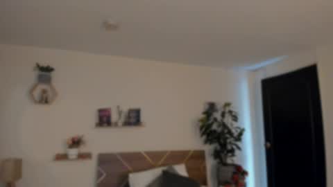 Yary online show from April 4, 2:24 pm