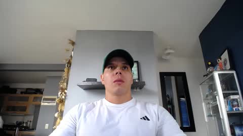 yahto online show from December 7, 8:00 pm