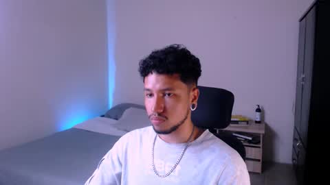 yeff online show from September 19, 2:48 am