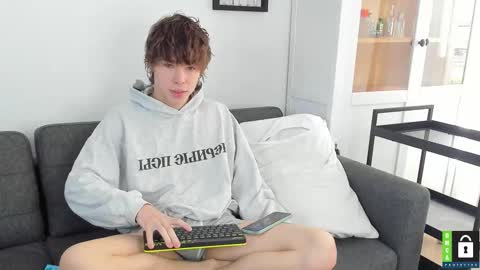 Snapshot of yen2025 chatting on October 9, 11:48 am Yen online show from October 9, 11:48 am