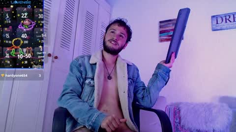 Yero online show from January 7, 11:35 pm