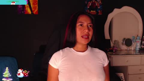 Yesi online show from December 17, 5:26 pm