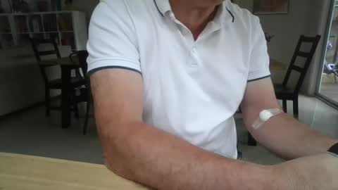 yesplease1969 online show from January 17, 1:36 am