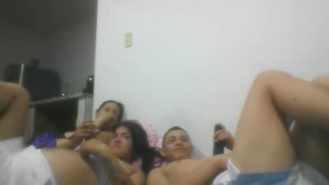 yessica and andres online show from February 18, 2:00 am