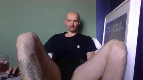 yewloo online show from September 28, 6:33 am