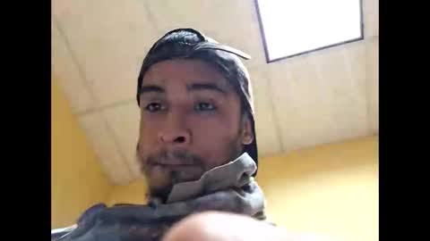 Snapshot of yezzi_1997 chatting on October 23, 12:34 am yezzi_1997 online show from October 23, 12:34 am