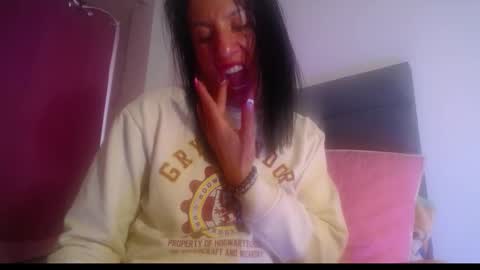 Yiny online show from February 10, 12:19 pm