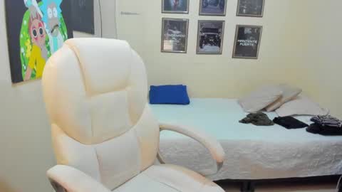 yker online show from January 4, 11:27 pm