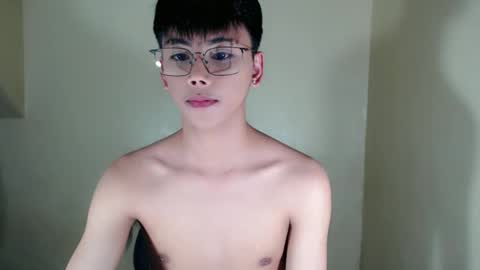 ynotyu online show from November 4, 1:12 pm