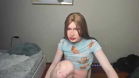 Mikaella - Mika online show from November 27, 4:09 am