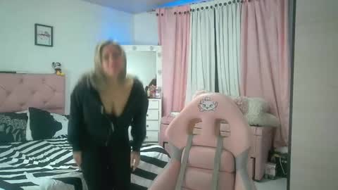 yokiko online show from September 11, 3:02 pm