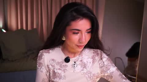 Yoko online show from April 8, 5:54 am