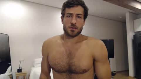 Yoooups online show from October 18, 7:40 pm