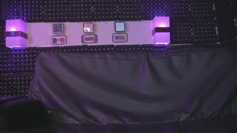 dulceandyors online show from January 12, 4:00 am