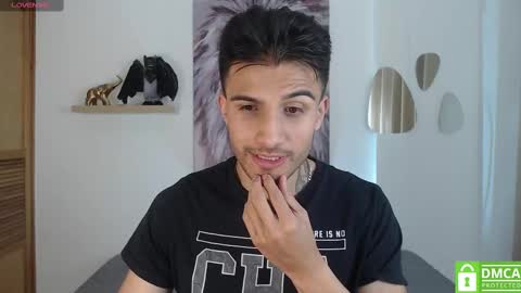 yoshy_man online show from February 1, 3:30 am