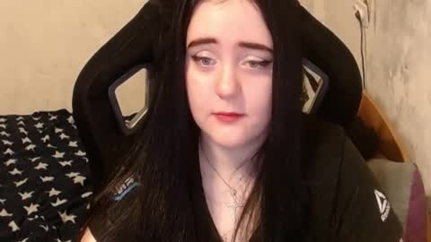 Snapshot of your_8a8y chatting on January 20, 1:53 pm your_8a8y online show from January 20, 1:53 pm