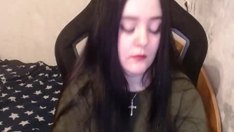 Snapshot of your_8a8y chatting on December 11, 11:51 am your_8a8y online show from December 11, 11:51 am