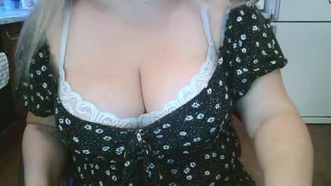 Maria Love online show from December 17, 8:21 am