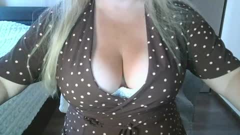 Maria Love online show from July 29, 9:09 am