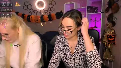 your bunny12 online show from November 4, 11:22 am