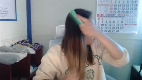 your_dreamgirlxxx69 online show from February 3, 4:57 am