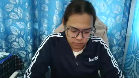 your_dreamgirlxxx69 online show from February 19, 7:29 am