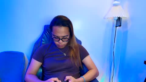 your_dreamgirlxxx69 online show from June 16, 11:25 am