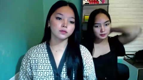 Elle online show from May 10, 12:55 pm