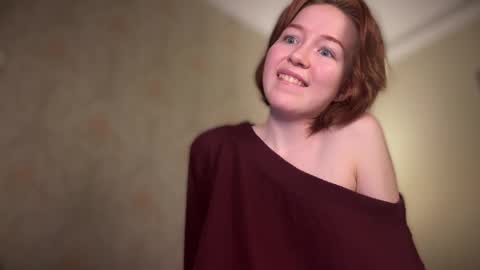 Mia online show from May 4, 4:13 pm