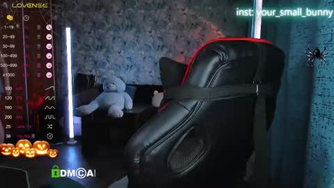 Molly online show from October 31, 4:13 am