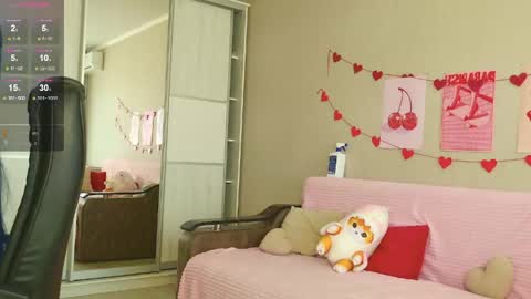 Alice online show from June 3, 11:46 am