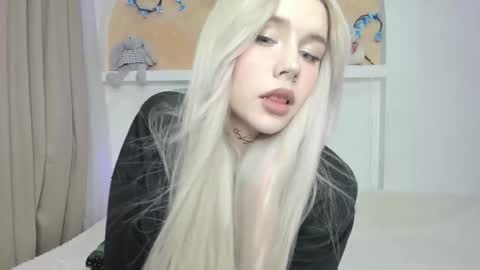 Alice online show from December 20, 2:24 pm