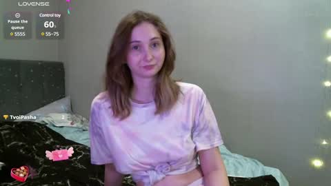 creamysister online show from February 24, 6:47 pm