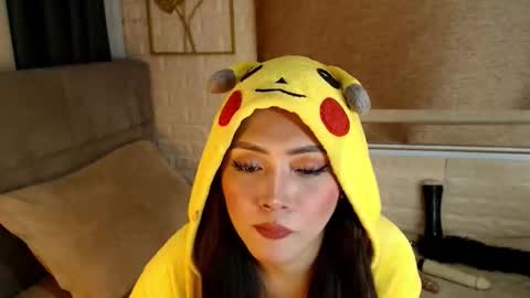 JEN  online show from January 11, 1:28 pm