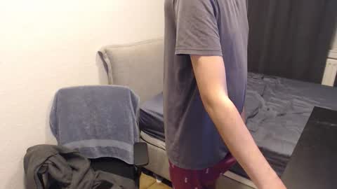 hornyedging online show from March 17, 11:32 pm