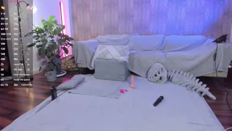 Mary online show from March 11, 12:52 pm