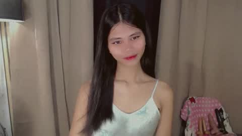 Vivian online show from March 3, 9:55 pm