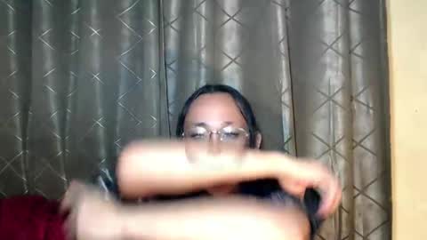 ZOE KHATE online show from October 16, 10:15 am