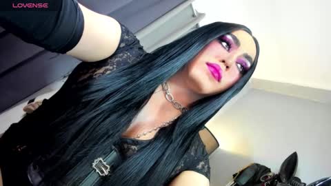 Snapshot of yourfiercemistress chatting on October 8, 4:40 am not into STINGY and CHEAP people online show from October 8, 4:40 am