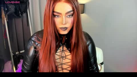 Snapshot of yourfiercemistress chatting on September 20, 11:08 pm not into STINGY and CHEAP people online show from September 20, 11:08 pm