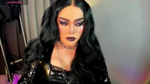 Snapshot of yourfiercemistress chatting on September 17, 9:51 pm not into STINGY and CHEAP people online show from September 17, 9:51 pm