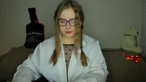 yourgem__ online show from March 3, 5:20 pm