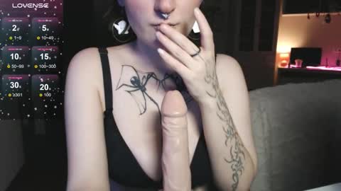 hanna online show from October 27, 10:10 pm